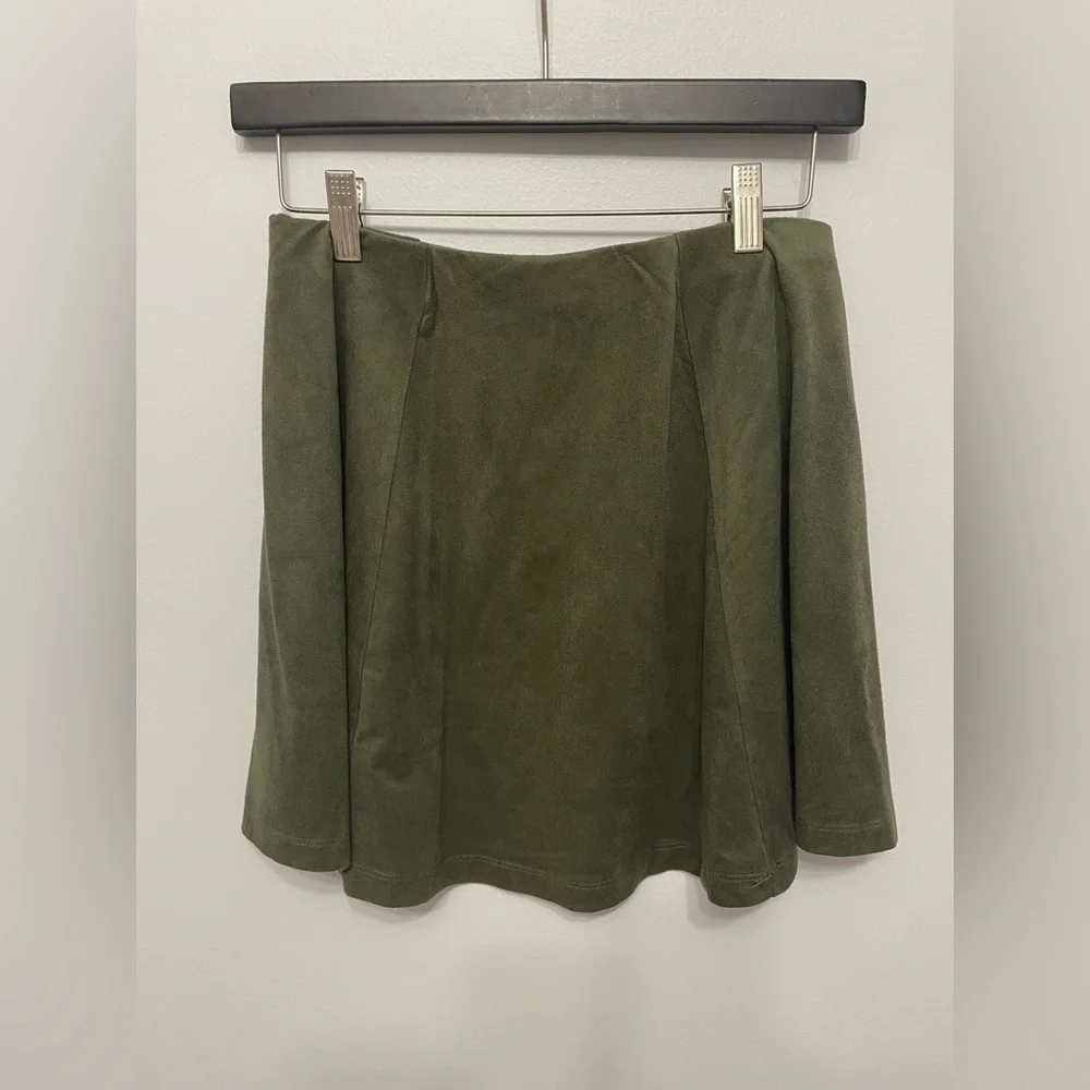 Forever 21 Olive Skater Skirt - Picture 2 of 6